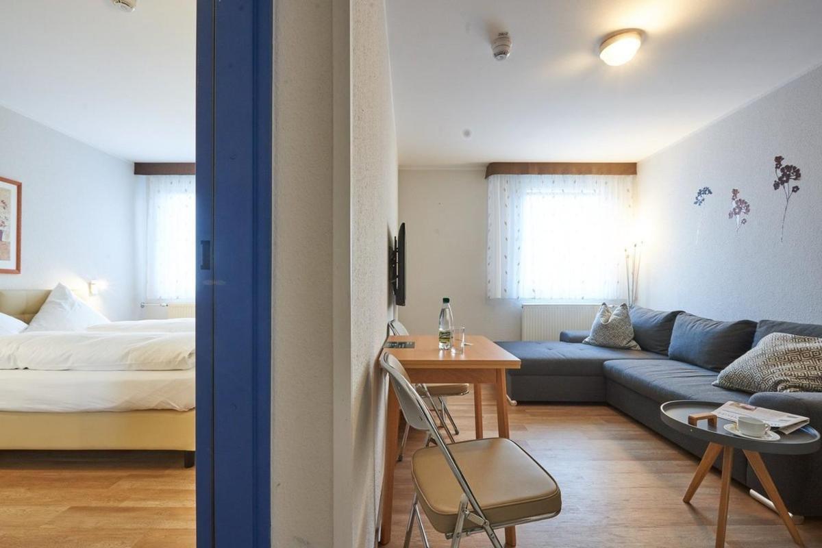 Hotel Anhalt Brehna Bagian luar foto