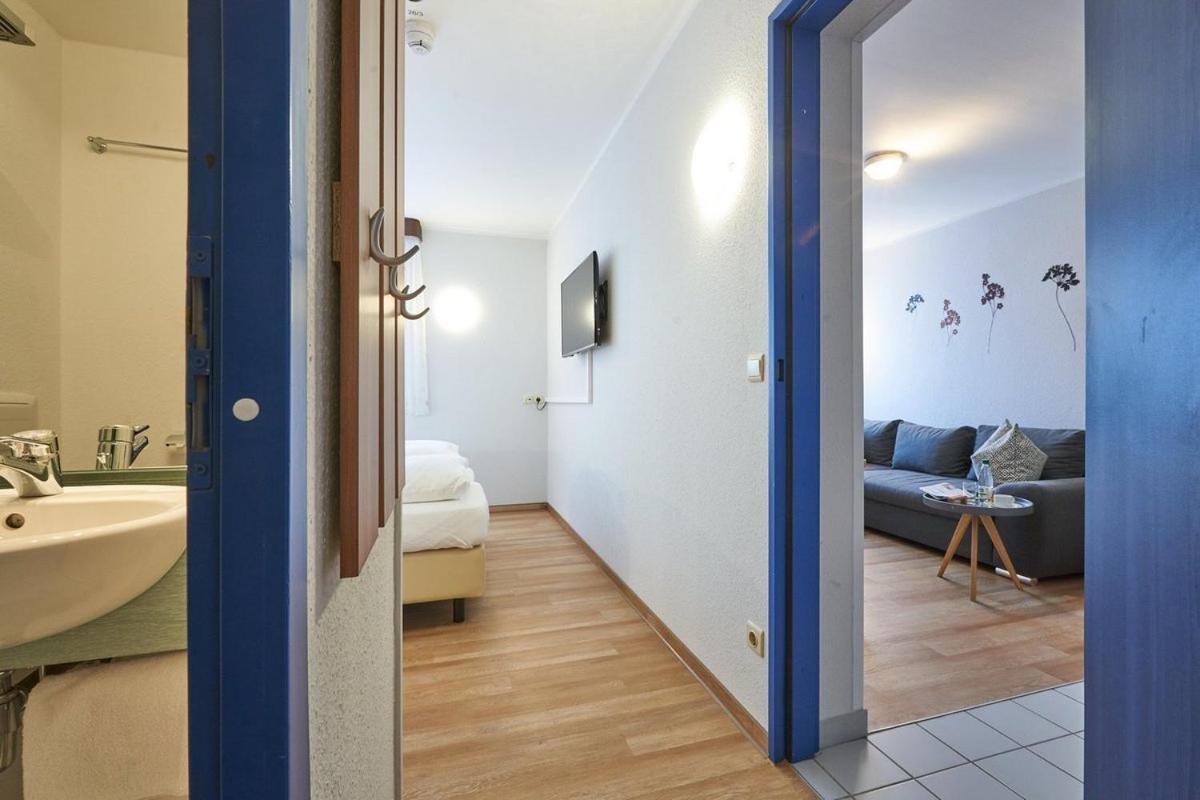 Hotel Anhalt Brehna Bagian luar foto