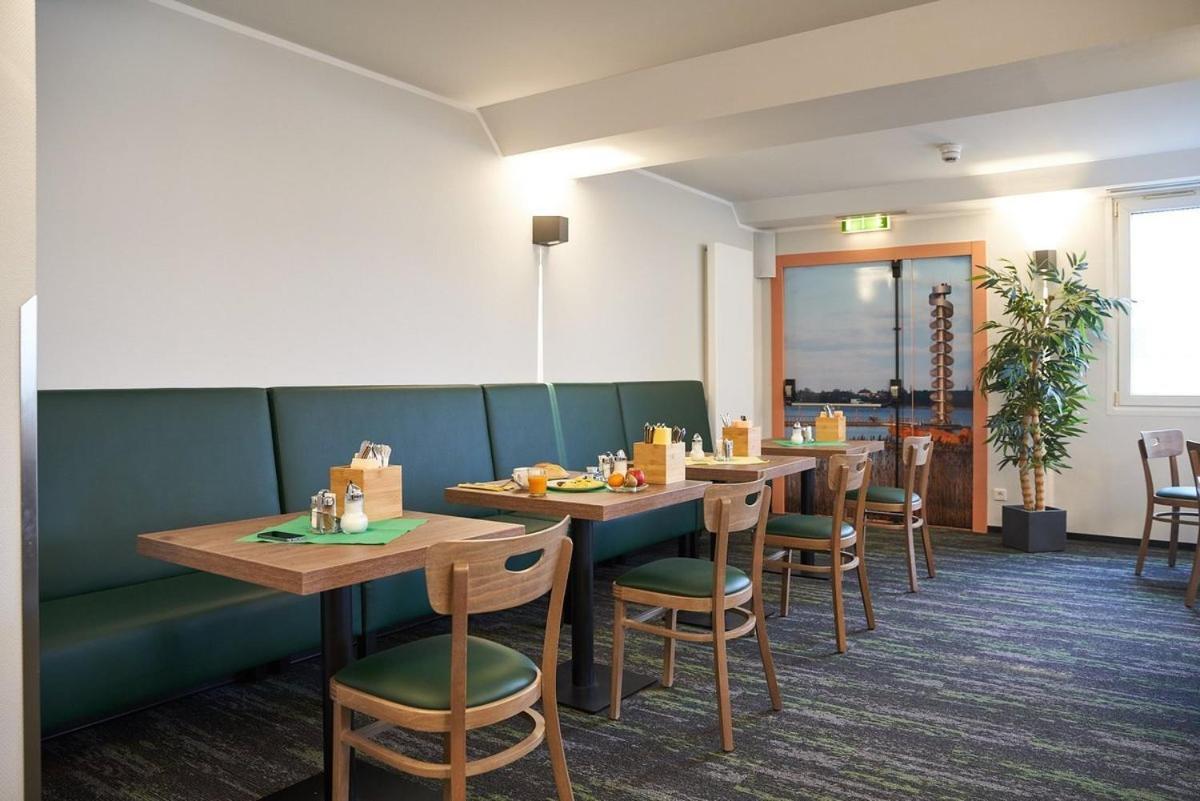 Hotel Anhalt Brehna Bagian luar foto