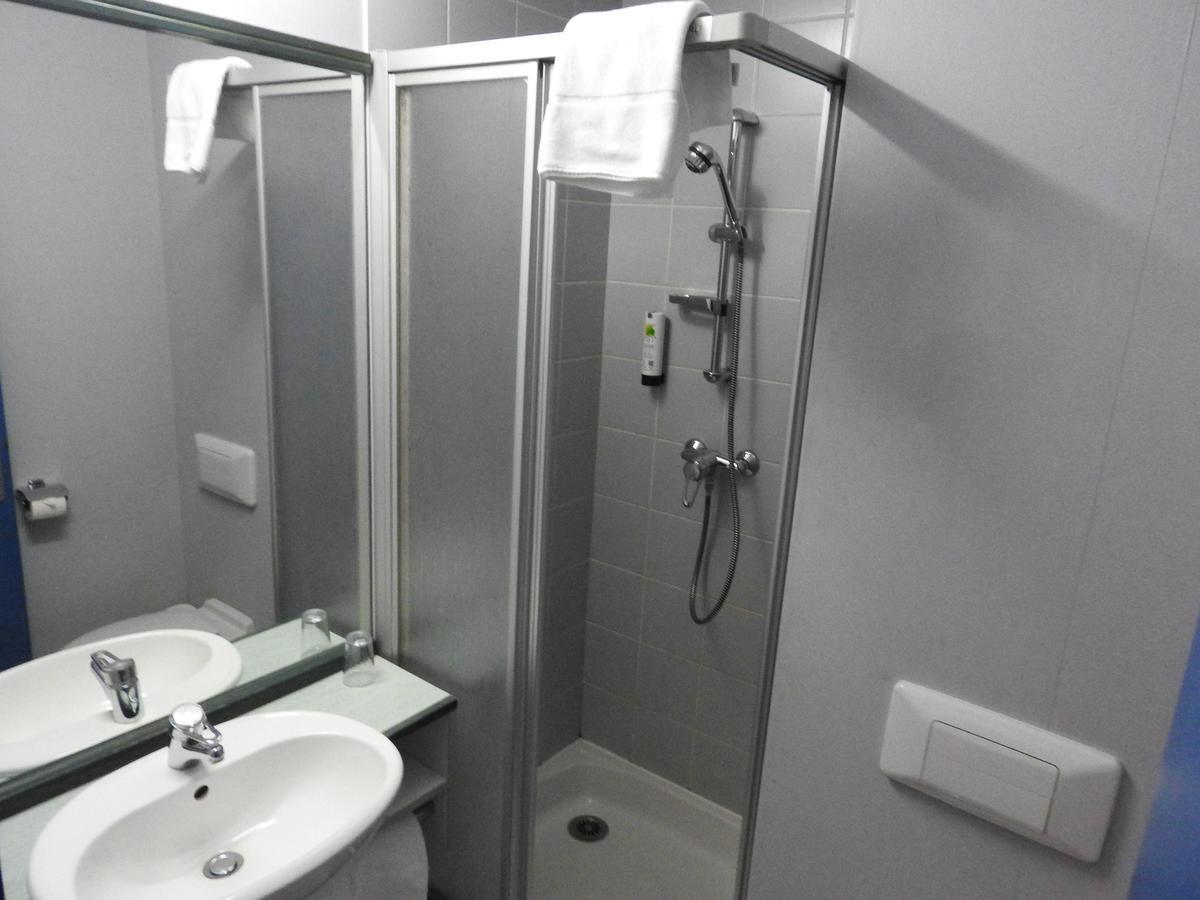 Hotel Anhalt Brehna Bagian luar foto