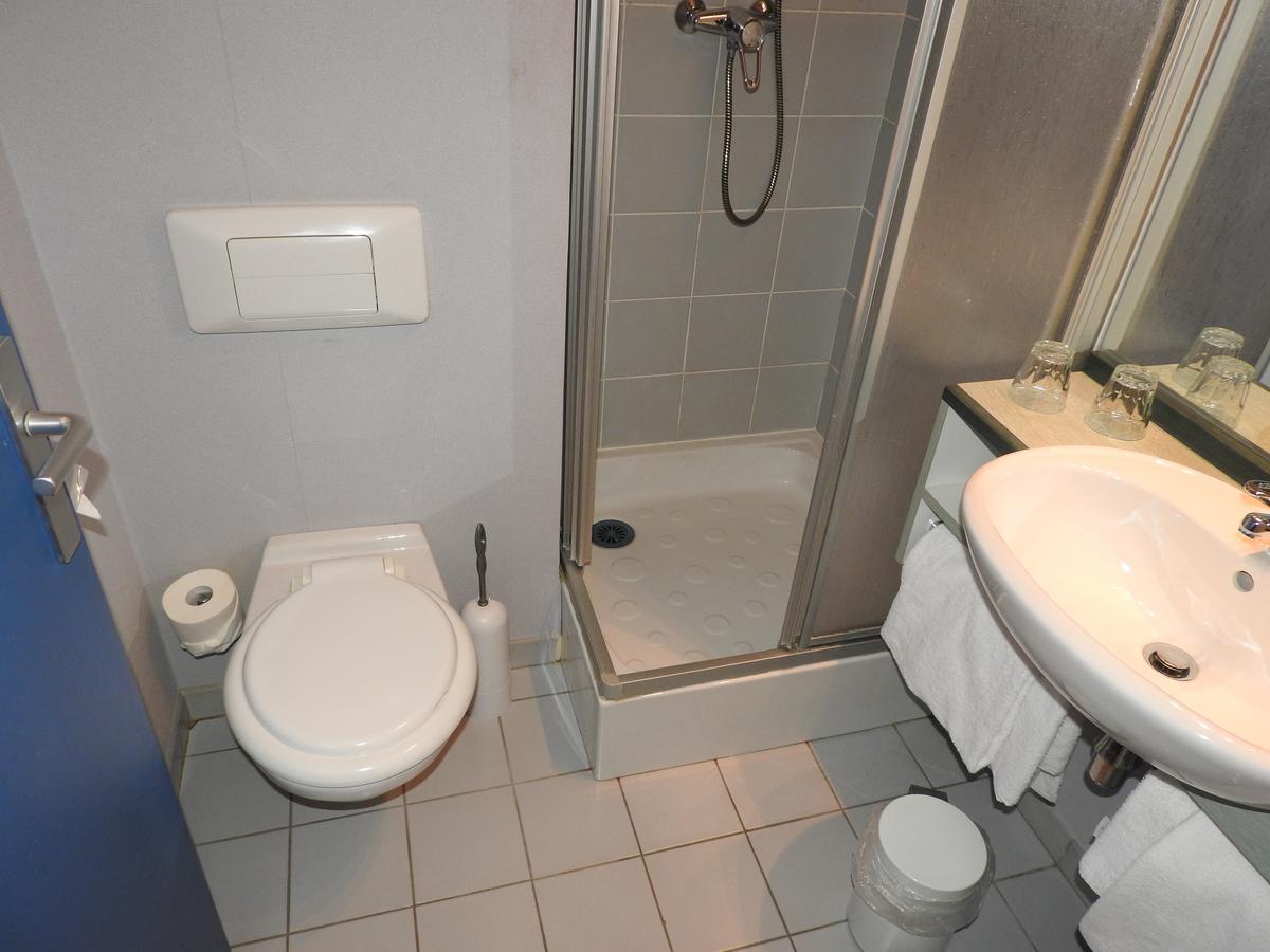 Hotel Anhalt Brehna Bagian luar foto